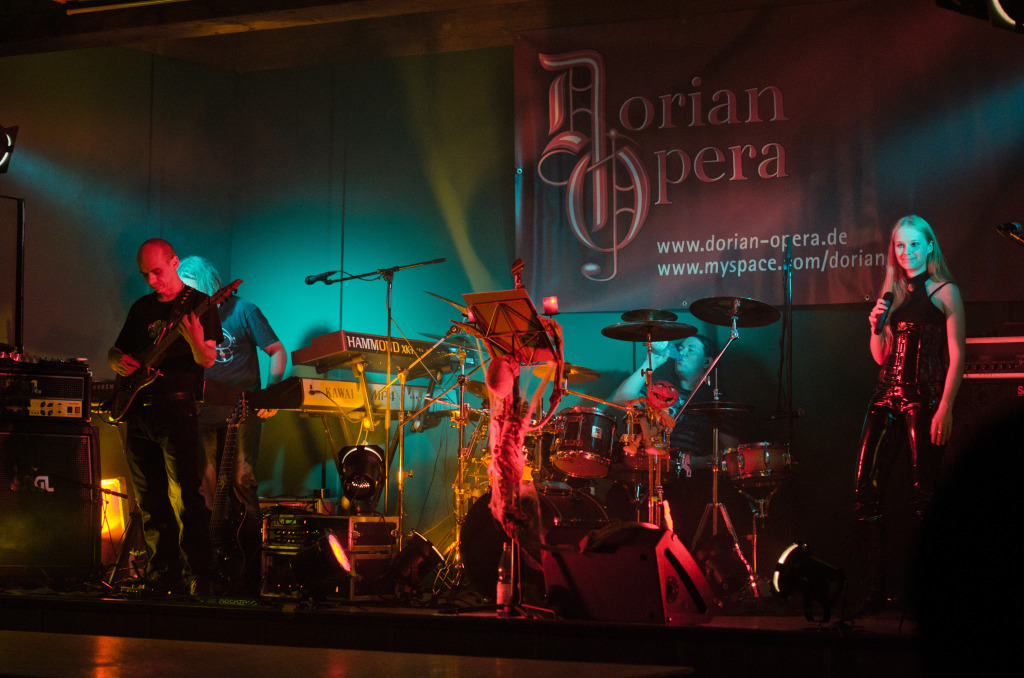 2011 6 Dorian Opera